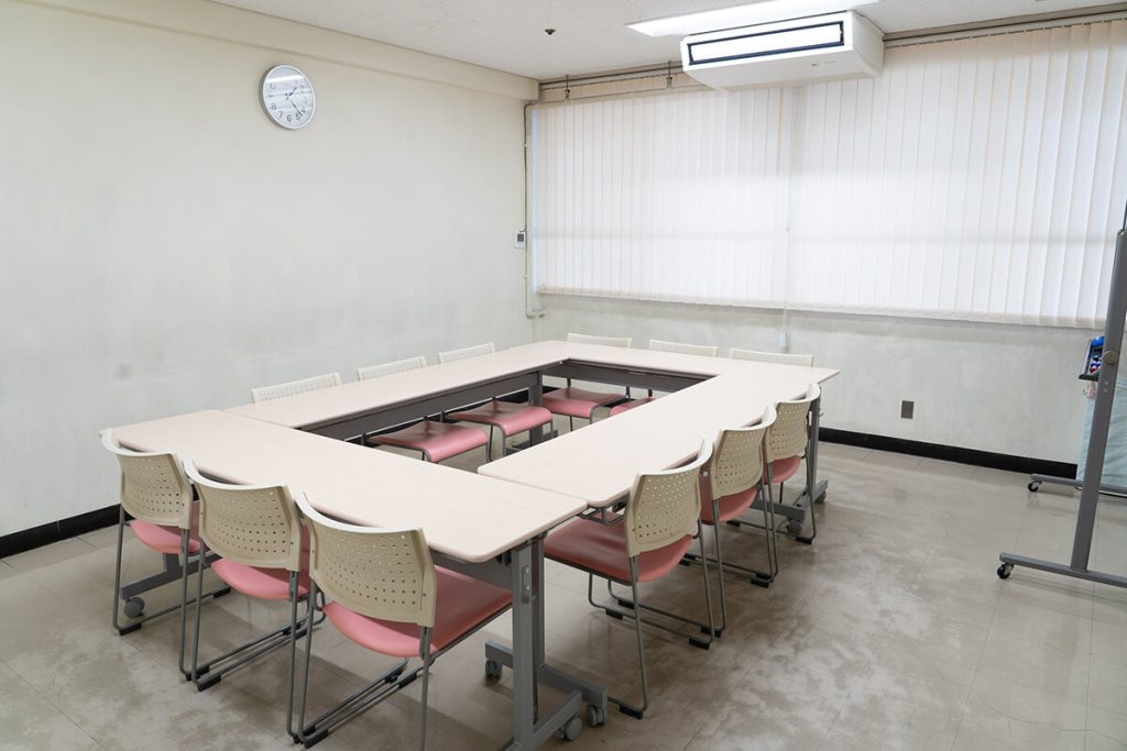 塚口さんさんタウン4階集会室